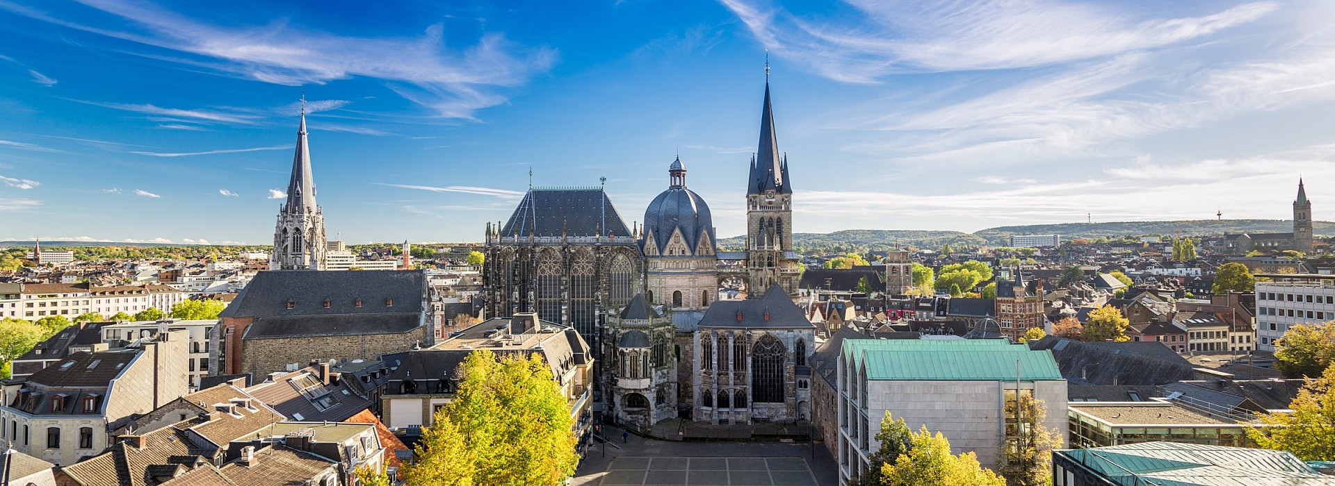 Symboldbild: Aachen - Evo Bau | Hochbau, Tiefbau sowie Gebäudemodernisierungen mit Know-how.