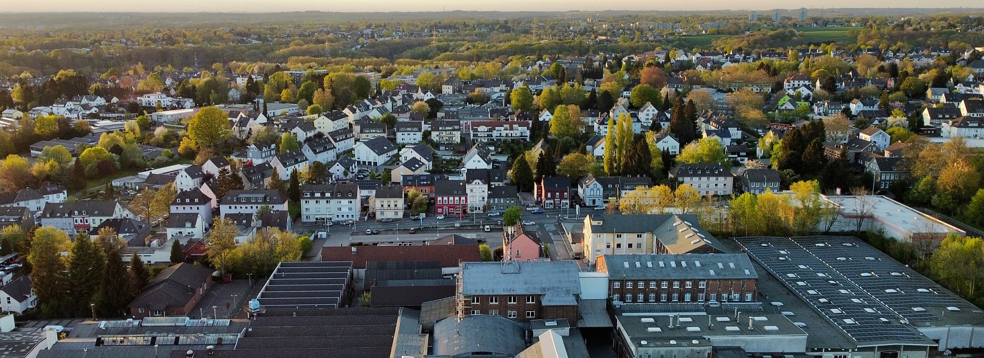 Symboldbild: Solingen - Evo Bau | Hochbau, Tiefbau sowie Gebäudemodernisierungen mit Know-how.